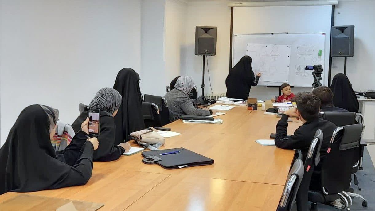 برگزاری کارگاه تصویرسازی کتاب کودک در قم