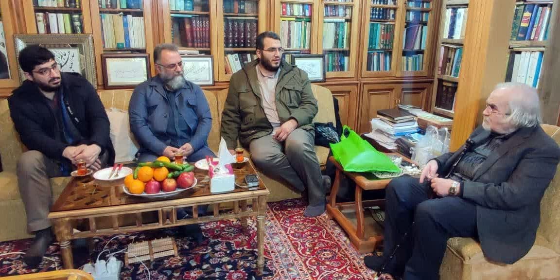 دیدار محمدمهدی دادمان با پدر شعر آئینی کشور در قم