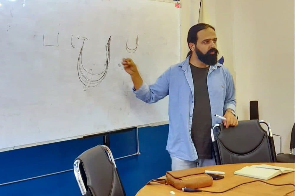 کالبدشکافی خط ثلث در باشگاه حروف‌نگاری