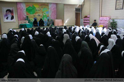 سومین کاروان تعزیه در مدارس حرکت خود را آغاز کرد.