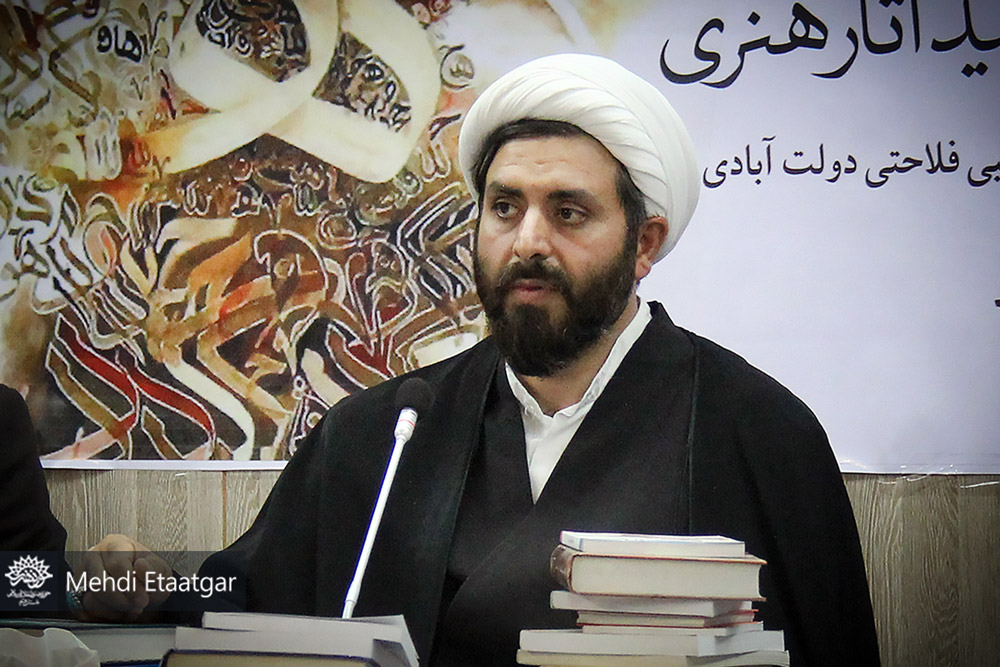 تحلیل تطورات موسیقی انقلاب بر اساس نظرات رهبر انقلاب در قم