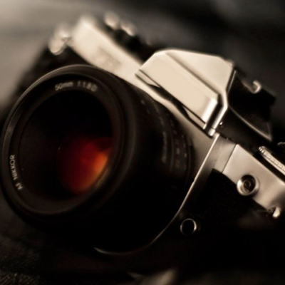 نشان درجه یک هنری برای دو عکاس انقلاب و دفاع مقدس