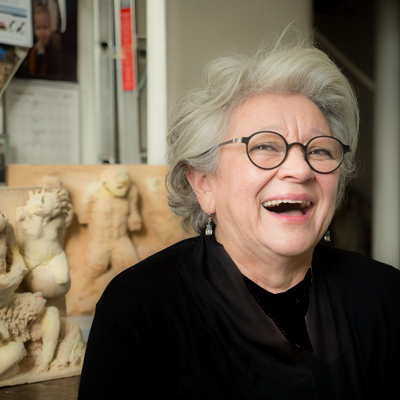 آنا ماریا پاچکو، خالقِ  تصاویرِ خدایان مقدس، انسان ، حیوان و موجودات خیالی و افسانه ای