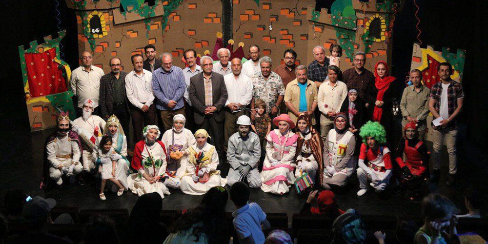 پیشکسوتان هنر قم نمایش 