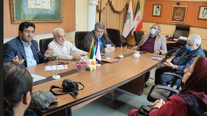 دیدار جمعی از پیشکسوتان  و مسئولان انجمن هنرهای نمایشی مازندران با رییس حوزه هنری